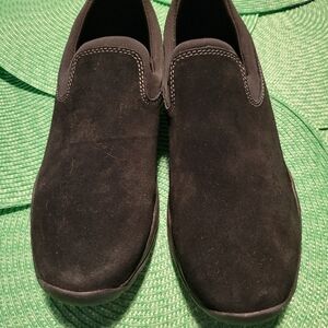 Lands' End Slip-on All-Weather Moccasins- NWOT - Size 9